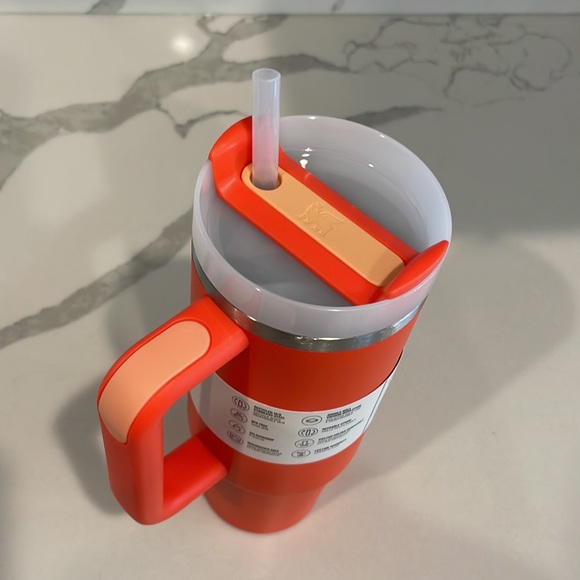 Stanley - 30 oz. TIGERLILLY - Quencher H2.0 FlowState Tumbler w/handle - NWT! - Picture 5 of 8